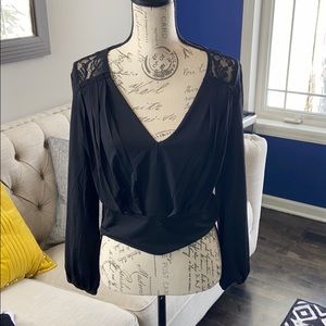 Gorgeous lace back Venus top!